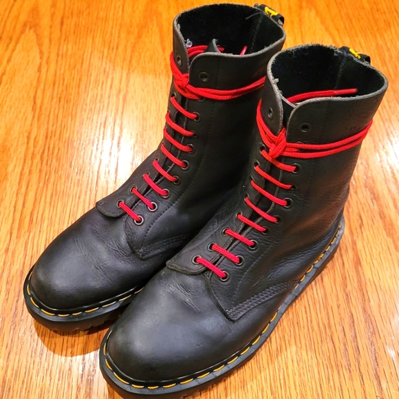 Made in England Doc Marten boots - Picture 1 of 12